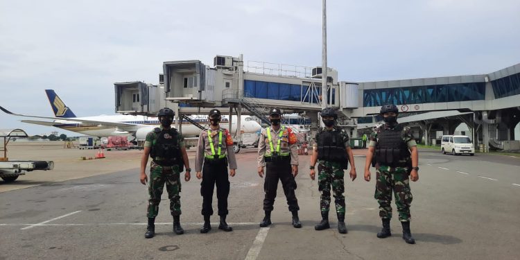 Jelang Akhir November, Vaksin Sinovac Tiba di Bandara Soetta