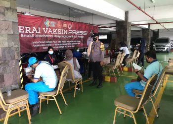 Puluhan Orang kembali Divaksin Polresta Bandara Soetta