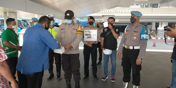 Cegah Prokes Kendor, Polresta Bandara Soetta Sisir Terminal