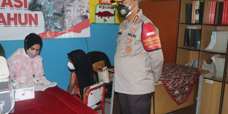 Polresta Bandara Soetta Gelar Vaksinasi Anak di SDN Rawa Kompeni