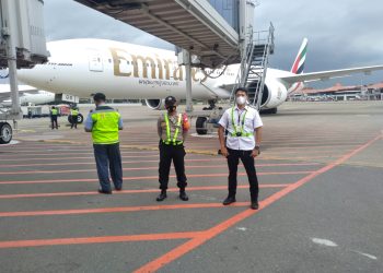 Ratusan Ribu Dosis Vaksin Astrazeneca Tiba di Bandara Soetta