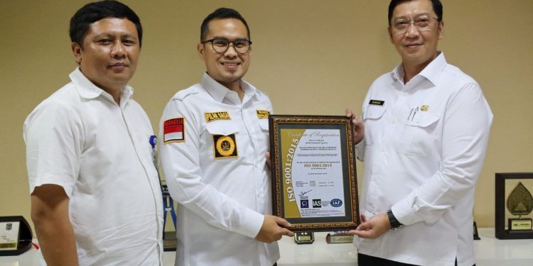 Tim LPSE Tangsel Raih Sertifikat ISO 9001:2015