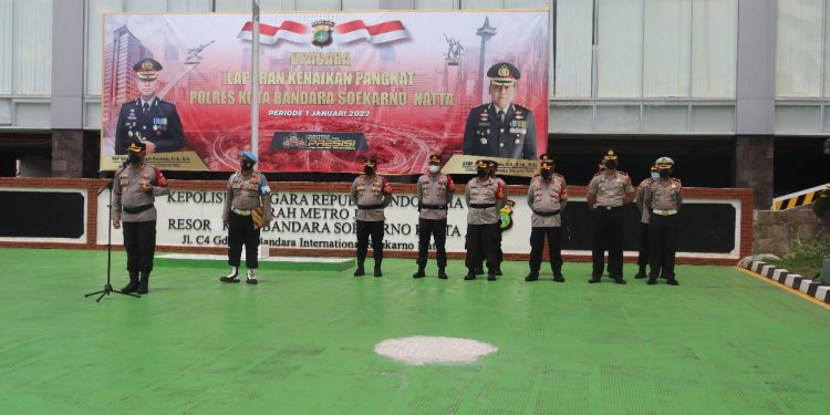 Awal Tahun, 63 Personel Polresta Bandara Soetta Naik Pangkat