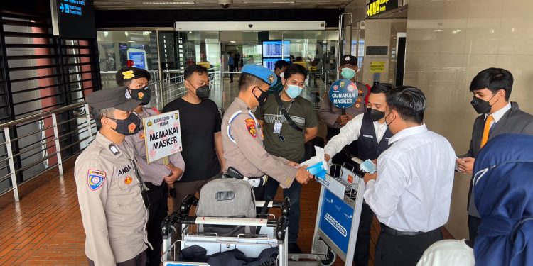 Akhir Pekan, Terminal Dua Bandara Soetta Disisir Polisi