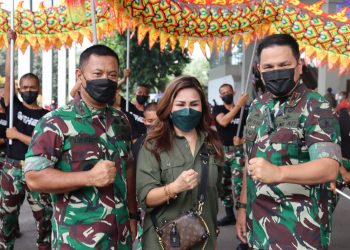 Danrem Wijayakrama bersama Pangdam Jaya Tinjau Vaksinasi di Jakarta Utara