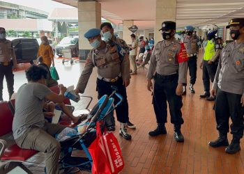 Terminal Dua Bandara Soetta Disisir Puluhan Polisi