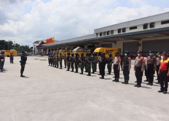 TNI-Polri Jaga Ketat Keberangkatan Vaksin Pfizer ke Biofarma – Bandung