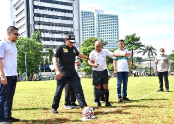 Buka Fun Football Pekan Olahraga KAHMI, Bamsoet Tegaskan Capres Golkar Airlangga Hartarto