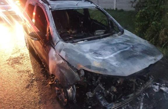 Mobil Minibus Terbakar di Tol Tangerang – Merak