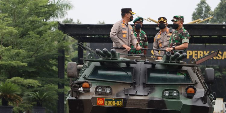 Sinergitas TNI-Polri, Kapolresta Bandara Soetta Silaturahmi ke Yonif 203/Arya Kemuning