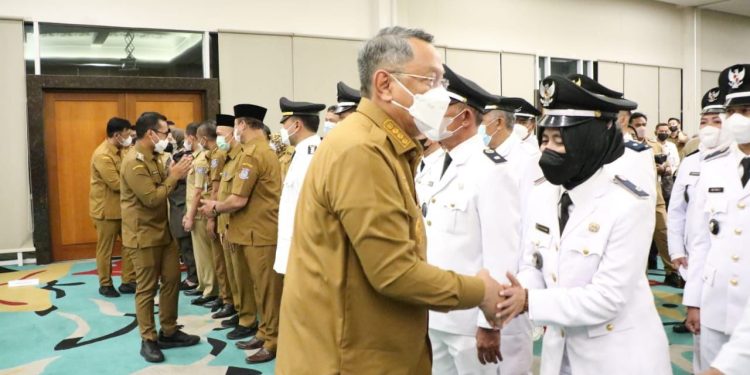 Wali Kota Tangsel Lantik dan Kukuhkan 500 Pejabat
