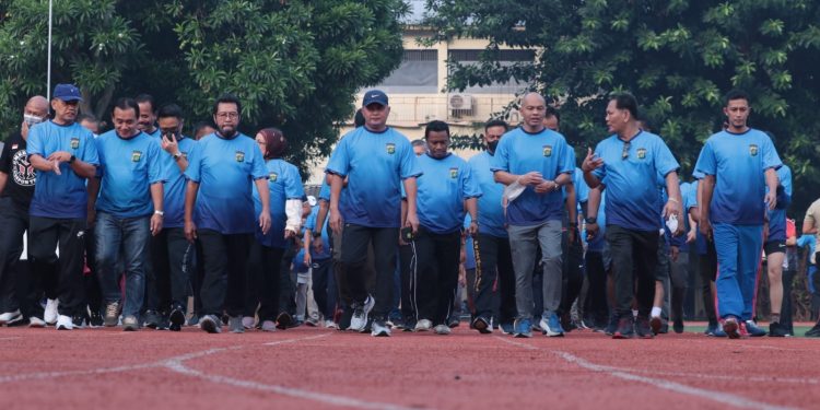 Jalin Silaturahmi, Kapolda Metro Jaya Olahraga Bersama Serikat Pekerja