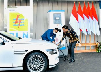 Presiden Jokowi Resmikan SPKLU Ultra Fast Charging Pertama di Indonesia