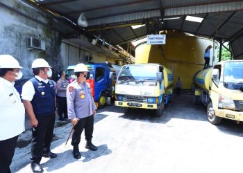 Tinjau Pabrik di Palembang, Kapolri Minta Produksi Minyak Curah Ditingkatkan