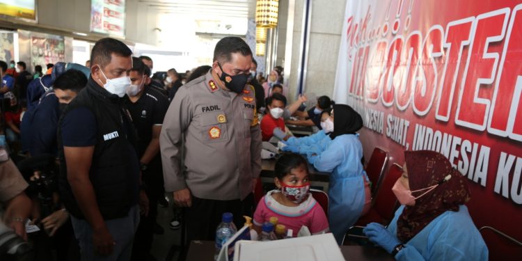 Tinjau Vaksinasi, Begini Pesan Kapolda Metro Jaya