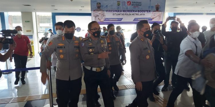 Kapolda Metro Jaya: Bergerak Lebih Awal Buka Gerai Vaksinasi di Terminal Pulo Gebang