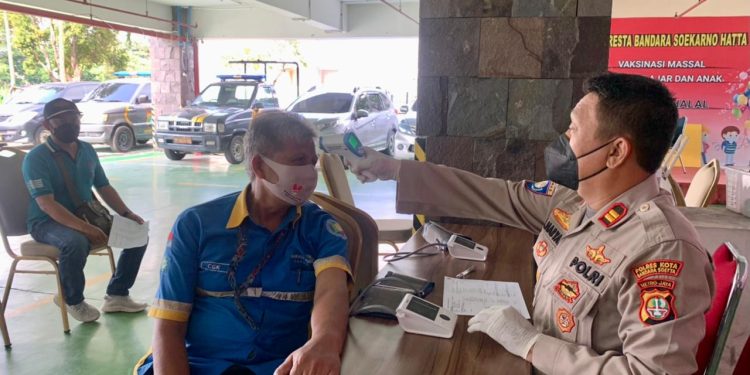 Polresta Bandara Soetta Gelar Vaksinasi Primer dan Booster