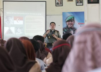 Datangi SMKN di Tangsel, Danrem Wijayakrama Sampaikan Pesan Penting 
