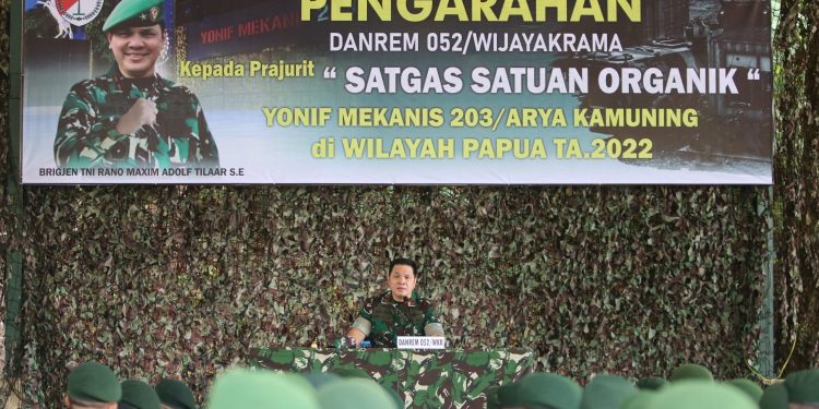 Danrem Wijayakrama Sampaikan Pesan Penting ke Satgas Organik Papua Yonmek AK