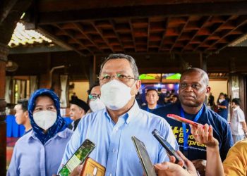 Tutup KLB Askot PSSI Tangsel, Benyamin Minta Latihan Intens