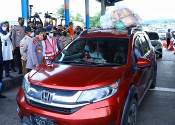 Tinjau Arus Balik di Bakauheni, Kapolri Minta Masyarakat Manfaatkan WFH dan Libur Sekolah