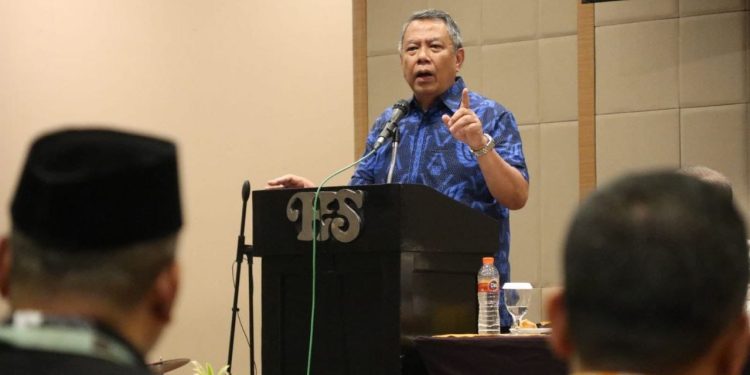 Buka Bimtek PMPRB, Banyamin : Pola Pikir Birokrat Harus Berubah