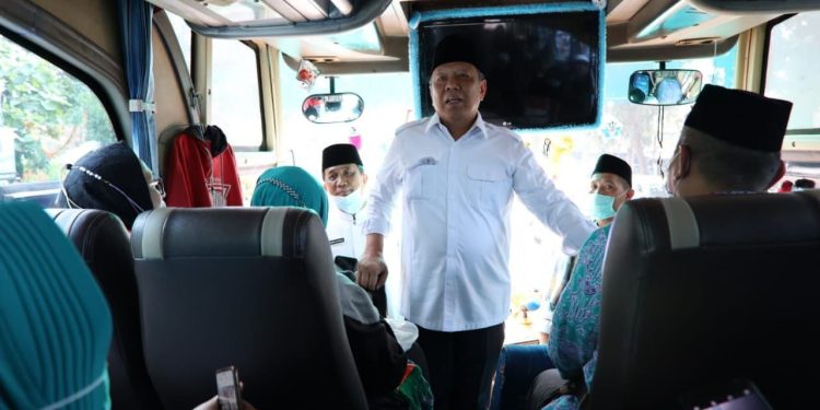 Wali Kota Sambut Kepulangan Jamaah Haji Kota Tangerang Selatan