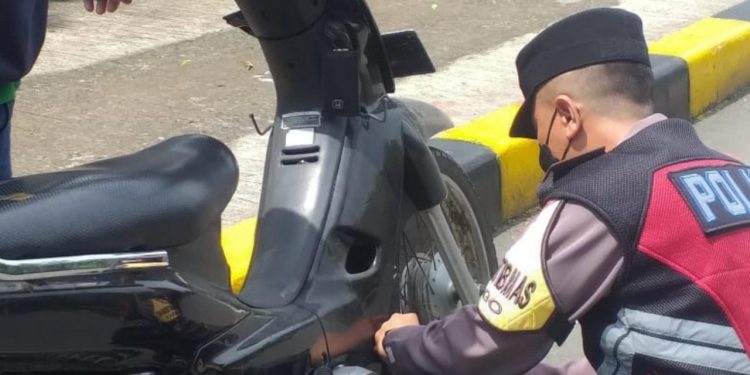 Motor Warga Alami Mogok, Begini Respons Personel Polresta Bandara Soetta