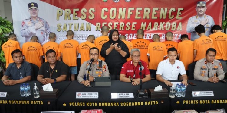 Polisi Bandara Soetta Bongkar Kasus Narkotika, Barang Buktinya Bikin Terkejut