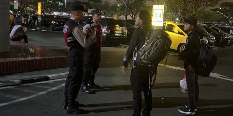 Area Parkir Terminal 2 Bandara Soetta Disisir Polisi