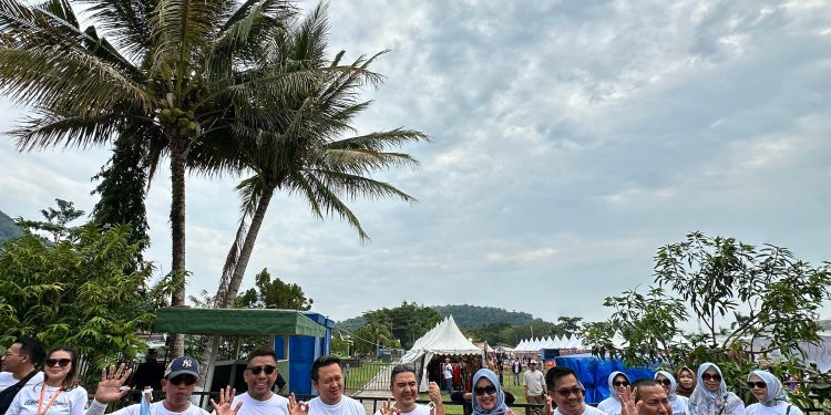 Meriah! Masyarakat Singkawang Antusias Ikuti Pesta Rakyat Simpedes