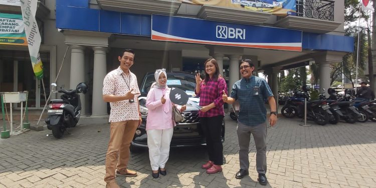 BRI Cabang Joglo Beri Hadiah Simpedes ke Nasabah, Suzuki Ertiga