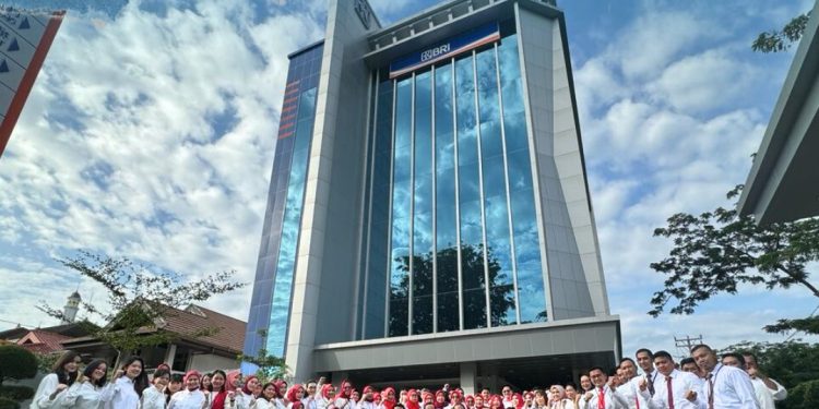 BRI BO Pontianak Laksanakan Upacara Hari Sumpah Pemuda 2023