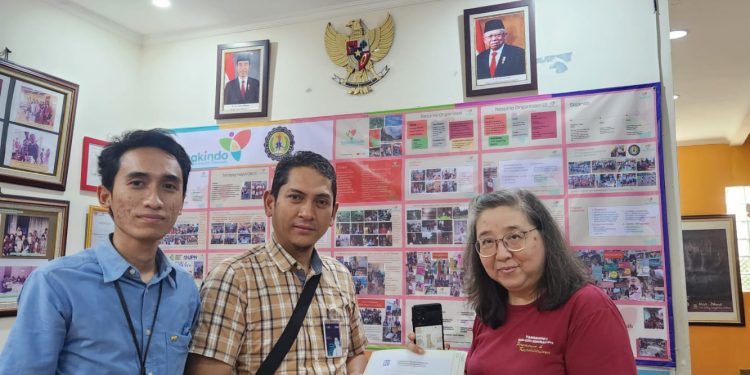 BRI BO Tangerang City Serahkan Paket Sembako ke Masyarakat Kurang Mampu