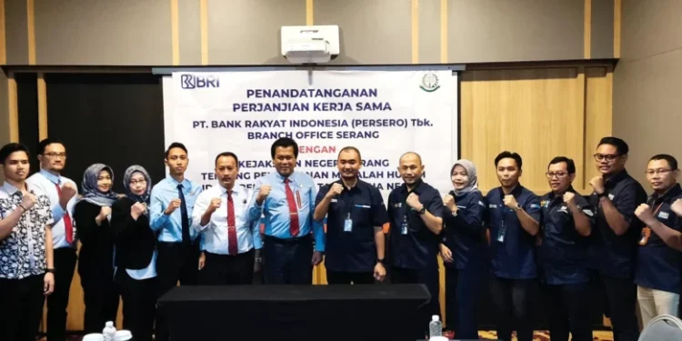 Atasi Permasalahan Kredit Bermasalah, BRI Serang Tekan MoU dengan Kejari Serang