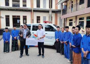 BRI Peduli Serahkan Satu Unit Ambulans untuk Yayasan KH. Sa’adullah Pakuhaji