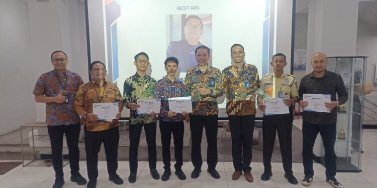 BRI Kanca Jelambar Gelar BRILIAN OF THE MOON sebagai Bentuk Apresiasi Kinerja Pekerja