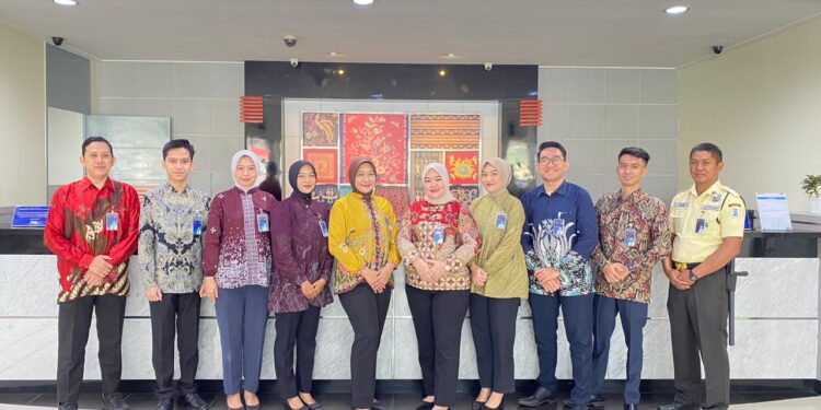 Jajaran Petugas Layanan BRI BO Cilegon Siap Memberikan Pelayanan Setulus Hati