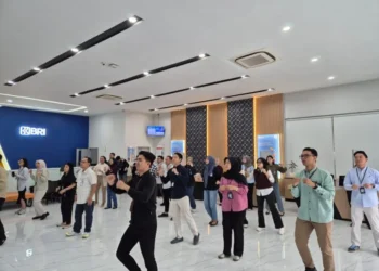 Semangat Kebersamaan, BRI KC Jakarta Daan Mogot Gelar Kegiatan Senam Sehat