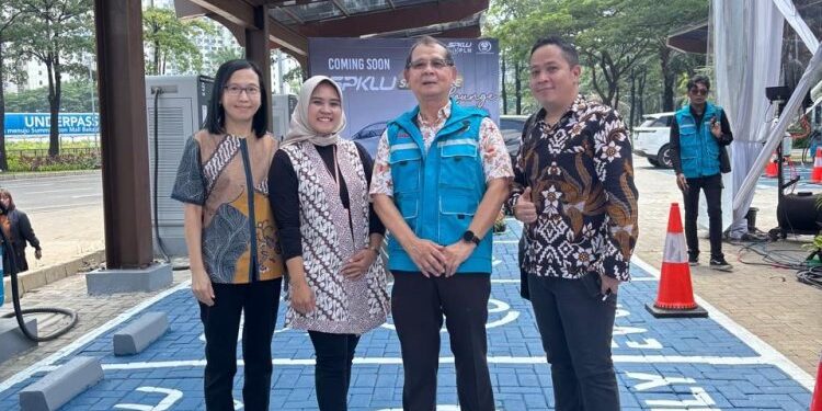 BRI Kanca Tangerang Merdeka Perkuat Kerja Sama dengan PT Usaha Jayamas Bhakti untuk Pembukaan Stasiun Pengisian Kendaraan Listrik Umum di Summarecon Bekasi
