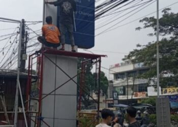 Wujudkan Lingkungan Kerja Bersih dan Profesional, BRI Tangerang Merdeka Lakukan Pembersihan Signage dan Pylon