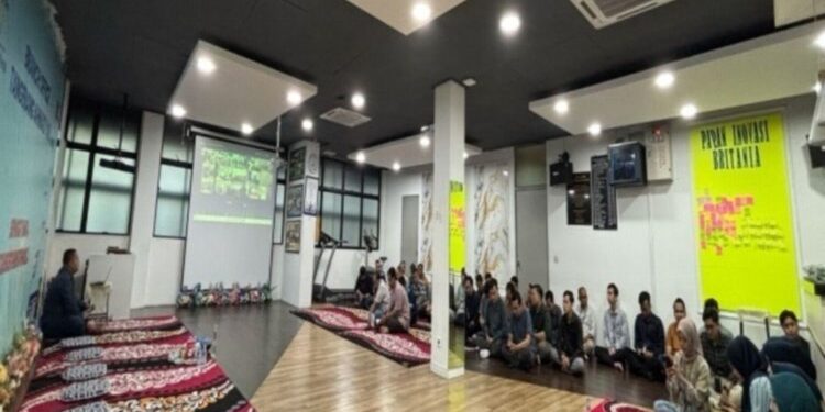BRI KC Tangerang Ahmad Yani Gelar Pengajian Rutin untuk Perkuat Nilai Spiritual dan Kebersamaan Pegawai