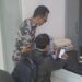 Pekerja BRI KK Unit Kanca Ciputat Sigap Bantu Nasabah Gunakan Aplikasi BRImo