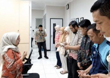 Membangun Eneri Positif Sejak Pagi, BRI Unit Cimone Konsisten Gelar Doa Bersama