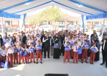 Peringati Hari Anak Nasional, BRI Region 8 Jakarta 3 Salurkan Bantuan Pendidikan untuk Siswa Berprestasi