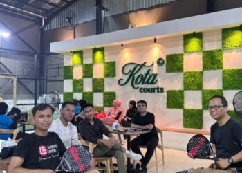 BRI KC Hayam Wuruk Perkuat Kekompakan Pekerja melalui Kegiatan Olahraga Padel