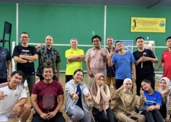 Jaga Kebugaran, Pererat Kebersamaan: BRI Tangmer Latihan Badminton Bersama